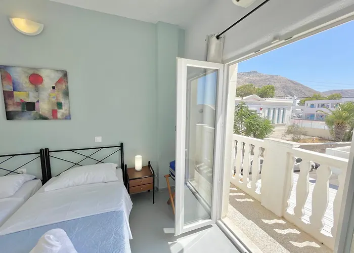 Sundreams 3* Emporio (Santorini)