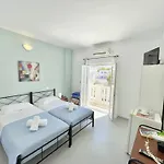 Sundreams Aparthotel Emporio (Santorini)