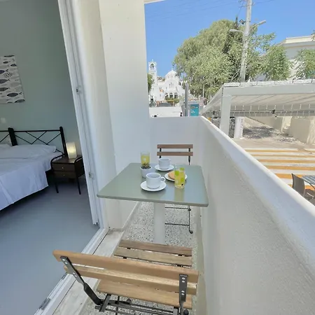 Sundreams Emporio (Santorini)