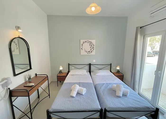 Sundreams Emporio (Santorini)